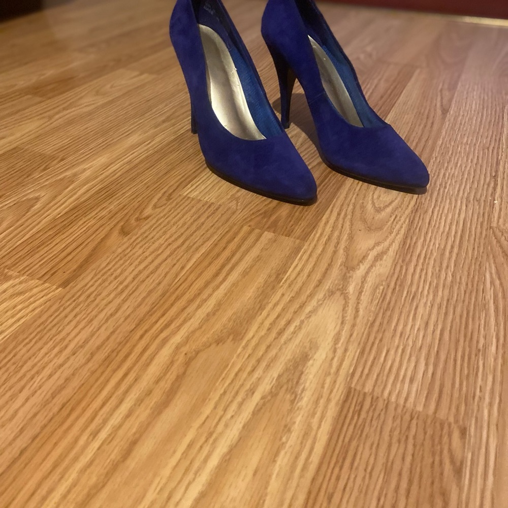 Ladies dress shoes royal blue suede - Picture 4 of 4